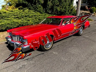 Left front picture of a 1976 Ford Thunderbird